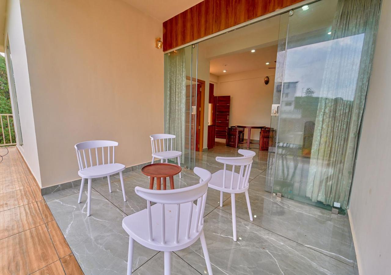 Glen Castle Vagamon Pool Resort By Voye Homes Buitenkant foto