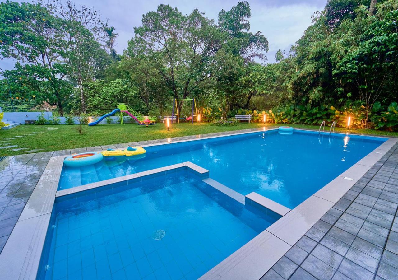 Glen Castle Vagamon Pool Resort By Voye Homes Buitenkant foto