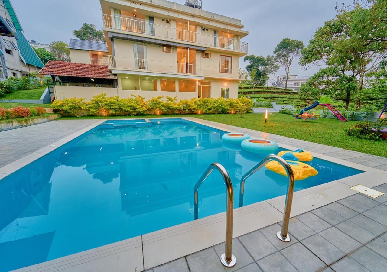 Glen Castle Vagamon Pool Resort By Voye Homes Buitenkant foto